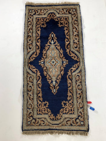 000046 Kerman Oriental Persian Rug 1'10"x3'10"
